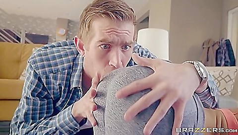 Danny D, Holly Hendrix And Mandy Muse In My Girlfriends Phat Ass Roommate